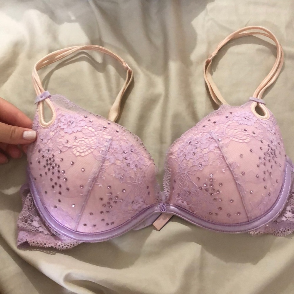 Victoria’s Secret lace push-up bra